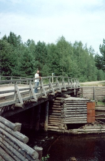 Мост через реку Черный Лух