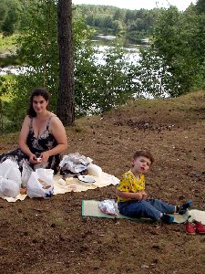 Привал на берегу реки Ваги